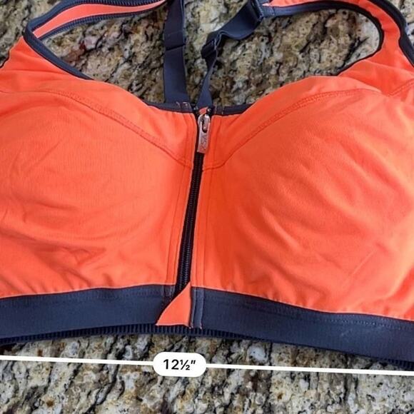 Victoria's Secret VSX Orange Knock Out Front Close Sports Bra size 32C - Picture 6 of 10